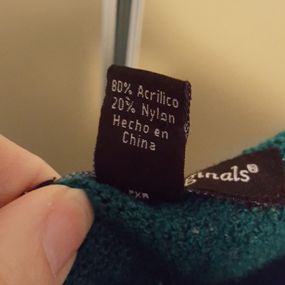 [3/$30] Woman's 2pc sweater set - Picture 4 of 4